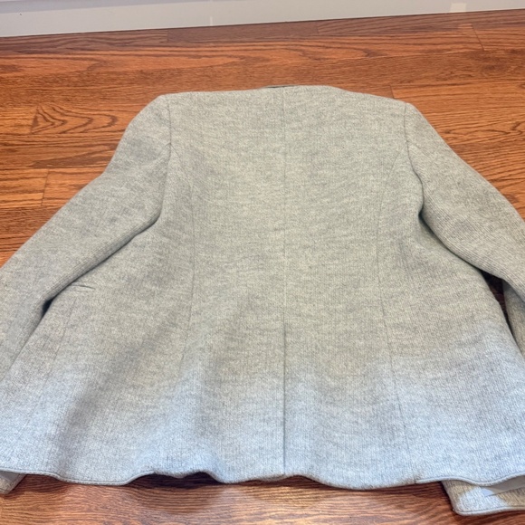 Ann Taylor Wool Plaid Blazer | Made in Portugal Size 4 - Gray - Picture 2 of 8